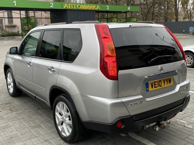 Серый Ниссан ИксТрейл, объемом двигателя 2.2 л и пробегом 189 тыс. км за 5350 $, фото 4 на Automoto.ua