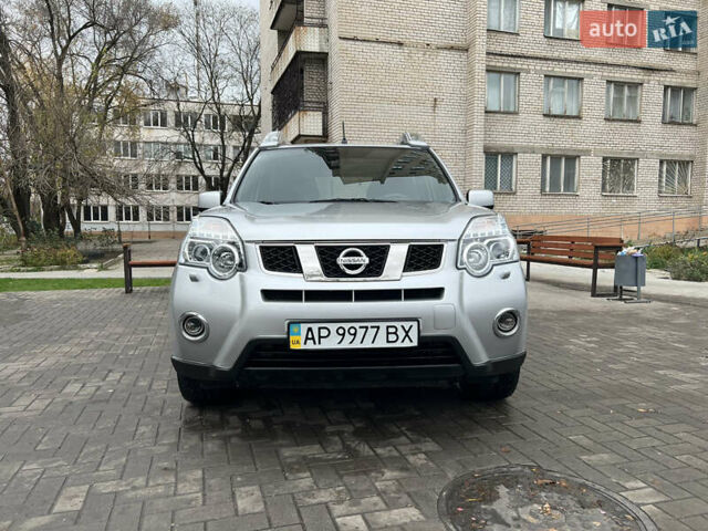 Серый Ниссан ИксТрейл, объемом двигателя 2 л и пробегом 153 тыс. км за 16500 $, фото 1 на Automoto.ua