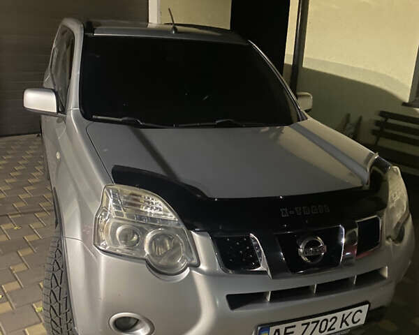 Серый Ниссан ИксТрейл, объемом двигателя 2 л и пробегом 285 тыс. км за 11800 $, фото 22 на Automoto.ua