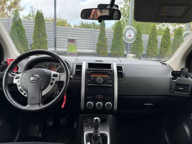 Ниссан ИксТрейл 2010 в Харькове на Automoto.ua Серый Ниссан ИксТрейл, объемом двигателя 0 л и пробегом 290 тыс. км за 6998 $, фото 6 на Automoto.ua