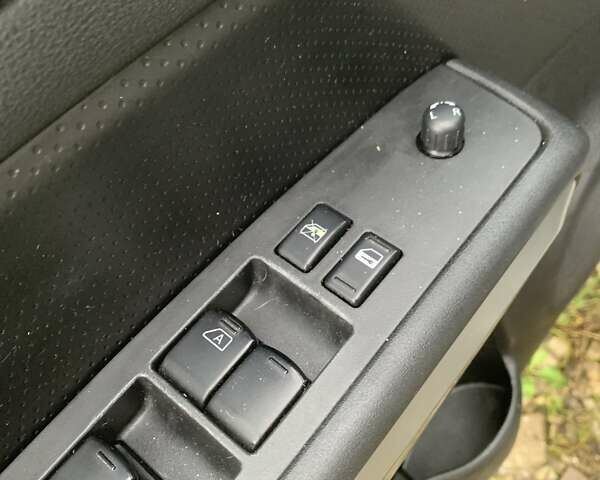 Ниссан ИксТрейл 2010 в Дубно на Automoto.ua Серый Ниссан ИксТрейл, объемом двигателя 2 л и пробегом 231 тыс. км за 12200 $, фото 17 на Automoto.ua