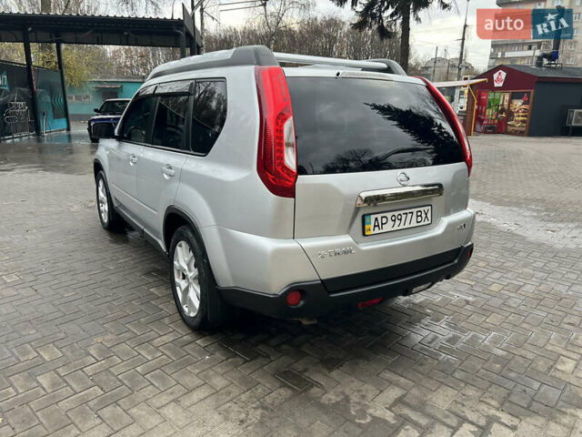 Серый Ниссан ИксТрейл, объемом двигателя 2 л и пробегом 153 тыс. км за 16500 $, фото 5 на Automoto.ua