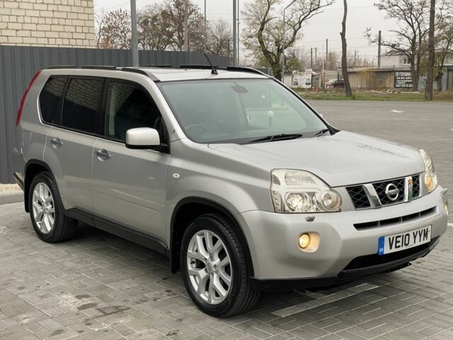 Серый Ниссан ИксТрейл, объемом двигателя 2.2 л и пробегом 189 тыс. км за 5350 $, фото 5 на Automoto.ua