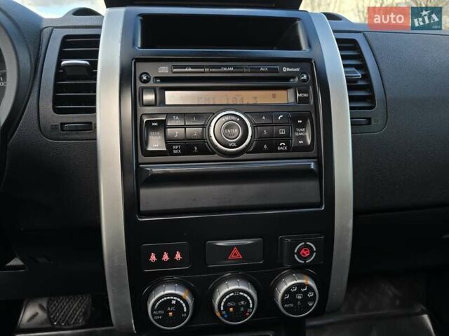 Ниссан ИксТрейл 2010 в Калуше на Automoto.ua Серый Ниссан ИксТрейл, объемом двигателя 2 л и пробегом 245 тыс. км за 11999 $, фото 33 на Automoto.ua