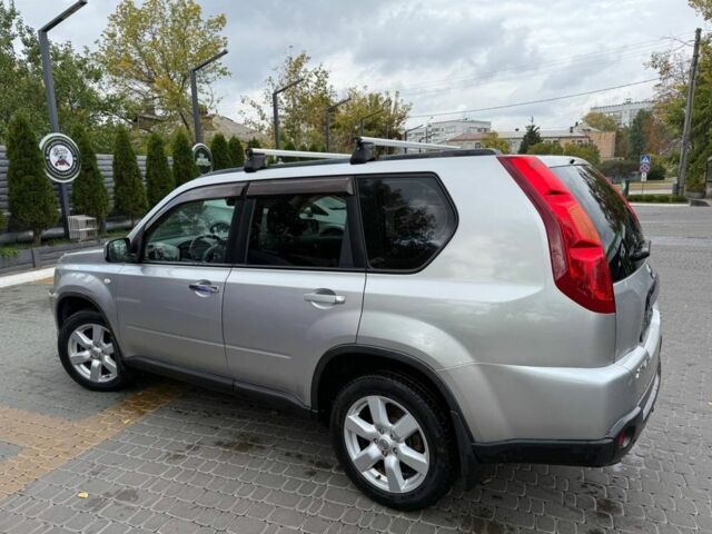 Ниссан ИксТрейл 2010 в Харькове на Automoto.ua Серый Ниссан ИксТрейл, объемом двигателя 0 л и пробегом 290 тыс. км за 6998 $, фото 4 на Automoto.ua