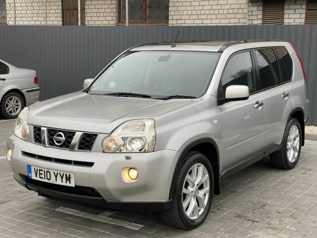 Серый Ниссан ИксТрейл, объемом двигателя 2.2 л и пробегом 189 тыс. км за 5350 $, фото 12 на Automoto.ua