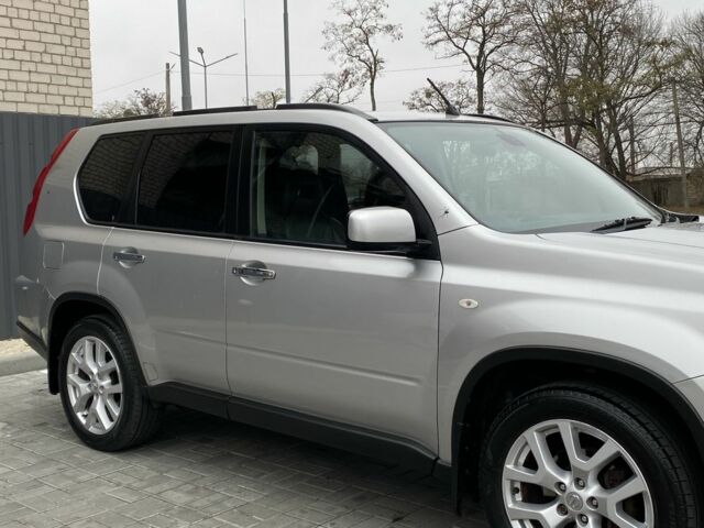 Серый Ниссан ИксТрейл, объемом двигателя 2.2 л и пробегом 189 тыс. км за 5350 $, фото 10 на Automoto.ua