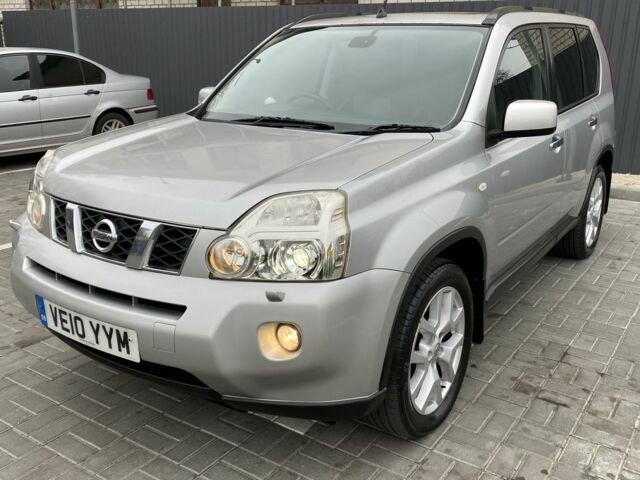 Серый Ниссан ИксТрейл, объемом двигателя 2.2 л и пробегом 189 тыс. км за 5350 $, фото 1 на Automoto.ua