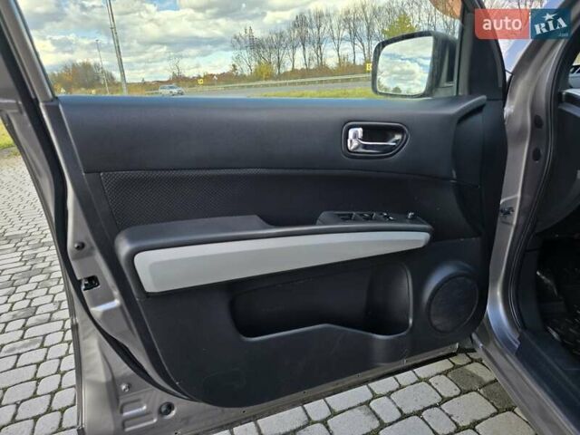 Ниссан ИксТрейл 2010 в Калуше на Automoto.ua Серый Ниссан ИксТрейл, объемом двигателя 2 л и пробегом 245 тыс. км за 11999 $, фото 23 на Automoto.ua