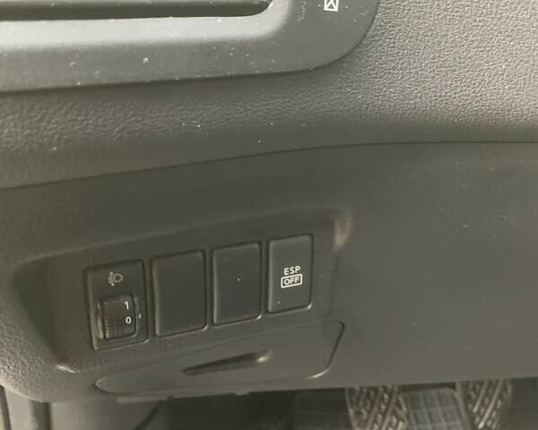 Ниссан ИксТрейл 2010 в Дубно на Automoto.ua Серый Ниссан ИксТрейл, объемом двигателя 2 л и пробегом 231 тыс. км за 12200 $, фото 18 на Automoto.ua