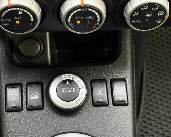 Сірий Ніссан ІксТрейл, об'ємом двигуна 2.49 л та пробігом 196 тис. км за 11800 $, фото 15 на Automoto.ua