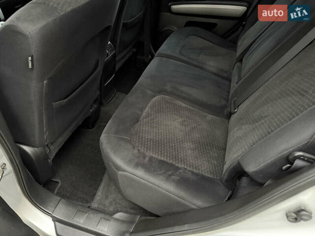 Серый Ниссан ИксТрейл, объемом двигателя 2.49 л и пробегом 199 тыс. км за 11700 $, фото 94 на Automoto.ua