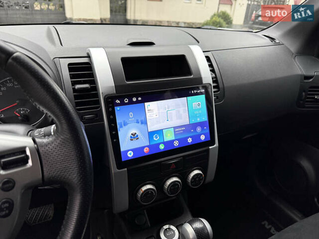 Серый Ниссан ИксТрейл, объемом двигателя 2.49 л и пробегом 199 тыс. км за 11700 $, фото 74 на Automoto.ua