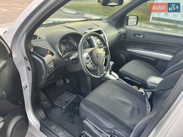 Серый Ниссан ИксТрейл, объемом двигателя 2 л и пробегом 180 тыс. км за 10800 $, фото 21 на Automoto.ua