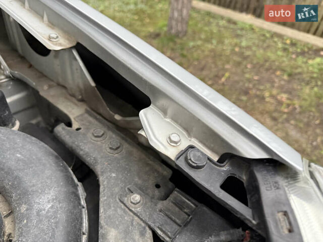 Серый Ниссан ИксТрейл, объемом двигателя 2.49 л и пробегом 199 тыс. км за 11700 $, фото 137 на Automoto.ua