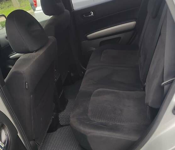 Сірий Ніссан ІксТрейл, об'ємом двигуна 2.49 л та пробігом 217 тис. км за 9990 $, фото 10 на Automoto.ua