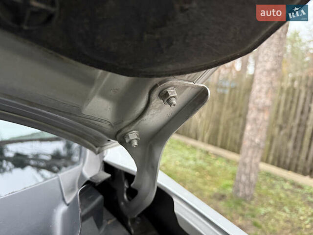 Серый Ниссан ИксТрейл, объемом двигателя 2.49 л и пробегом 199 тыс. км за 11700 $, фото 138 на Automoto.ua