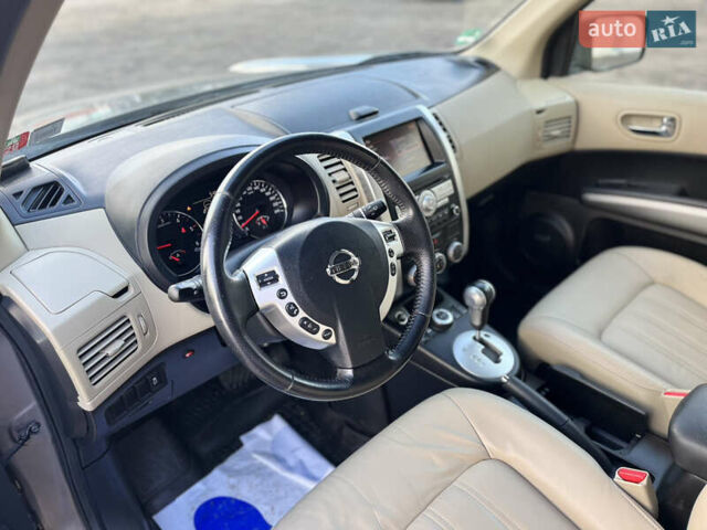 Сірий Ніссан ІксТрейл, об'ємом двигуна 2 л та пробігом 269 тис. км за 13399 $, фото 38 на Automoto.ua