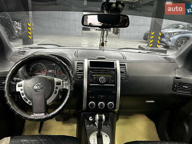 Серый Ниссан ИксТрейл, объемом двигателя 1.99 л и пробегом 222 тыс. км за 11300 $, фото 12 на Automoto.ua