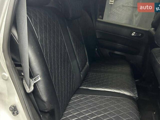 Серый Ниссан ИксТрейл, объемом двигателя 1.99 л и пробегом 222 тыс. км за 11800 $, фото 15 на Automoto.ua