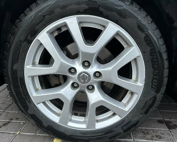 Серый Ниссан ИксТрейл, объемом двигателя 2 л и пробегом 255 тыс. км за 10500 $, фото 5 на Automoto.ua