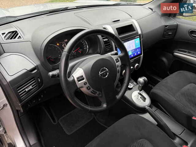 Серый Ниссан ИксТрейл, объемом двигателя 2.49 л и пробегом 199 тыс. км за 11700 $, фото 62 на Automoto.ua