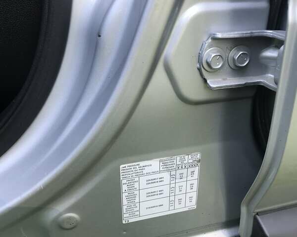 Сірий Ніссан ІксТрейл, об'ємом двигуна 2 л та пробігом 227 тис. км за 11999 $, фото 21 на Automoto.ua