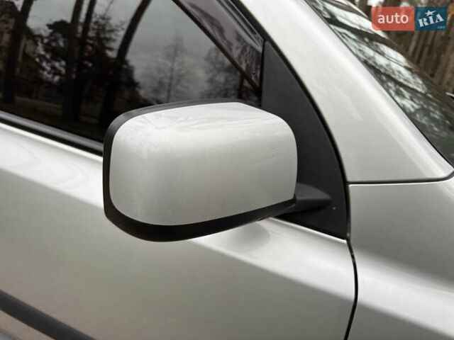 Серый Ниссан ИксТрейл, объемом двигателя 2.49 л и пробегом 199 тыс. км за 11700 $, фото 45 на Automoto.ua