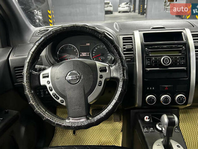 Серый Ниссан ИксТрейл, объемом двигателя 1.99 л и пробегом 222 тыс. км за 11800 $, фото 13 на Automoto.ua