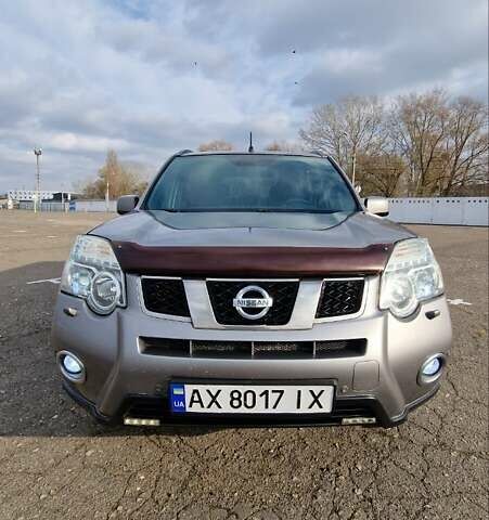 Сірий Ніссан ІксТрейл, об'ємом двигуна 2.49 л та пробігом 236 тис. км за 10999 $, фото 8 на Automoto.ua