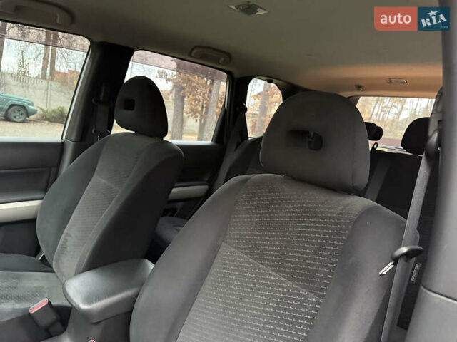 Серый Ниссан ИксТрейл, объемом двигателя 2.49 л и пробегом 199 тыс. км за 11700 $, фото 67 на Automoto.ua