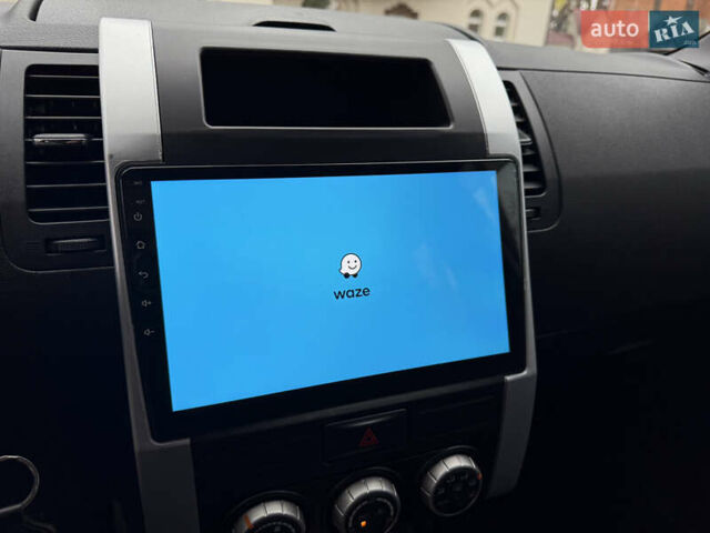 Серый Ниссан ИксТрейл, объемом двигателя 2.49 л и пробегом 199 тыс. км за 11700 $, фото 81 на Automoto.ua