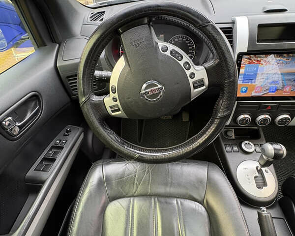 Сірий Ніссан ІксТрейл, об'ємом двигуна 2.49 л та пробігом 196 тис. км за 11800 $, фото 20 на Automoto.ua