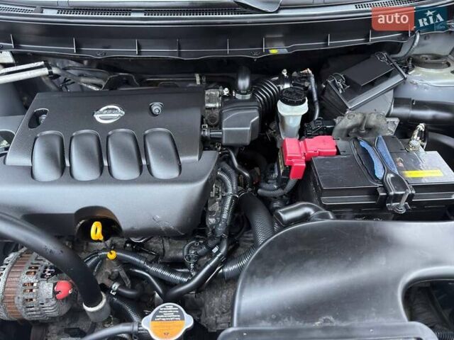 Серый Ниссан ИксТрейл, объемом двигателя 2 л и пробегом 179 тыс. км за 10650 $, фото 1 на Automoto.ua