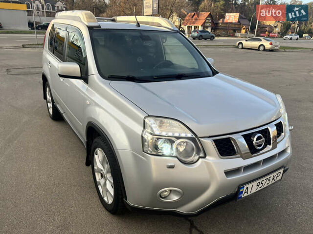 Серый Ниссан ИксТрейл, объемом двигателя 2 л и пробегом 180 тыс. км за 10800 $, фото 23 на Automoto.ua