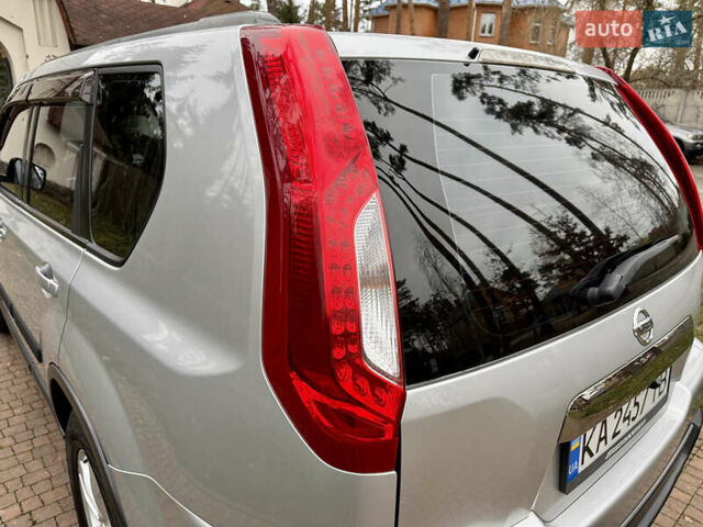 Серый Ниссан ИксТрейл, объемом двигателя 2.49 л и пробегом 199 тыс. км за 11700 $, фото 33 на Automoto.ua