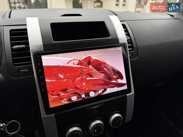 Серый Ниссан ИксТрейл, объемом двигателя 2.49 л и пробегом 199 тыс. км за 11700 $, фото 80 на Automoto.ua