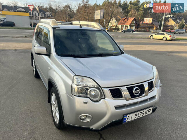 Серый Ниссан ИксТрейл, объемом двигателя 2 л и пробегом 180 тыс. км за 10800 $, фото 11 на Automoto.ua