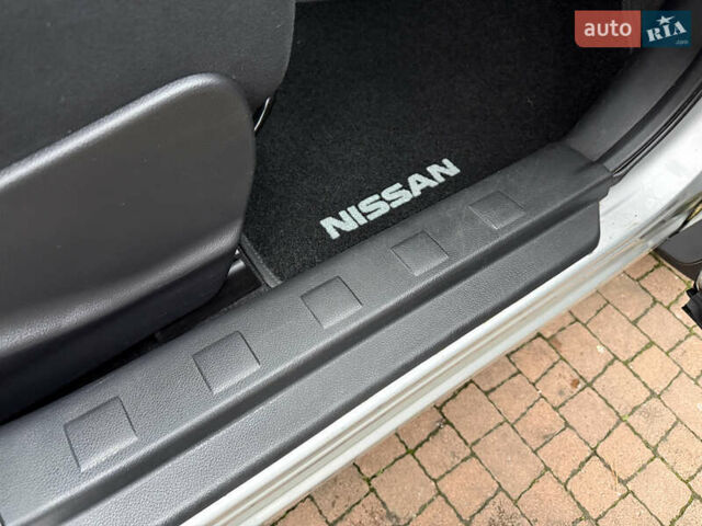 Серый Ниссан ИксТрейл, объемом двигателя 2.49 л и пробегом 199 тыс. км за 11700 $, фото 115 на Automoto.ua