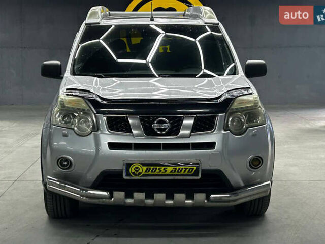 Серый Ниссан ИксТрейл, объемом двигателя 1.99 л и пробегом 222 тыс. км за 11300 $, фото 1 на Automoto.ua