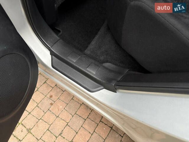 Серый Ниссан ИксТрейл, объемом двигателя 2.49 л и пробегом 199 тыс. км за 11700 $, фото 92 на Automoto.ua