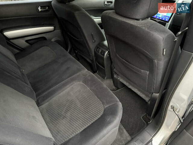 Серый Ниссан ИксТрейл, объемом двигателя 2.49 л и пробегом 199 тыс. км за 11700 $, фото 106 на Automoto.ua