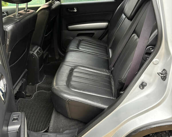 Сірий Ніссан ІксТрейл, об'ємом двигуна 2.49 л та пробігом 196 тис. км за 11800 $, фото 7 на Automoto.ua