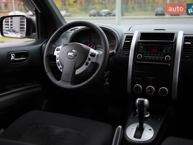 Ниссан ИксТрейл 2012 в Харькове на Automoto.ua Серый Ниссан ИксТрейл, объемом двигателя 2 л и пробегом 193 тыс. км за 10950 $, фото 10 на Automoto.ua
