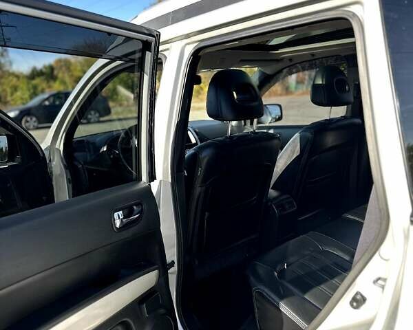 Серый Ниссан ИксТрейл, объемом двигателя 2 л и пробегом 198 тыс. км за 12500 $, фото 7 на Automoto.ua