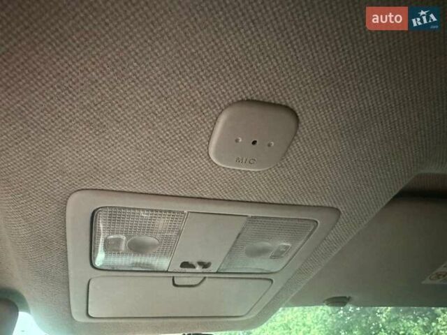 Серый Ниссан ИксТрейл, объемом двигателя 2 л и пробегом 185 тыс. км за 9300 $, фото 8 на Automoto.ua