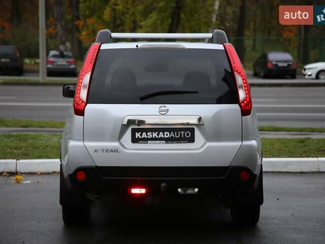 Ниссан ИксТрейл 2012 в Харькове на Automoto.ua Серый Ниссан ИксТрейл, объемом двигателя 2 л и пробегом 193 тыс. км за 10950 $, фото 4 на Automoto.ua