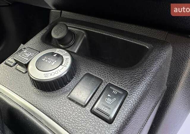 Серый Ниссан ИксТрейл, объемом двигателя 2 л и пробегом 188 тыс. км за 12300 $, фото 19 на Automoto.ua