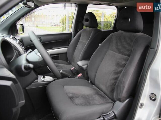 Ниссан ИксТрейл 2012 в Харькове на Automoto.ua Серый Ниссан ИксТрейл, объемом двигателя 2 л и пробегом 193 тыс. км за 10950 $, фото 6 на Automoto.ua