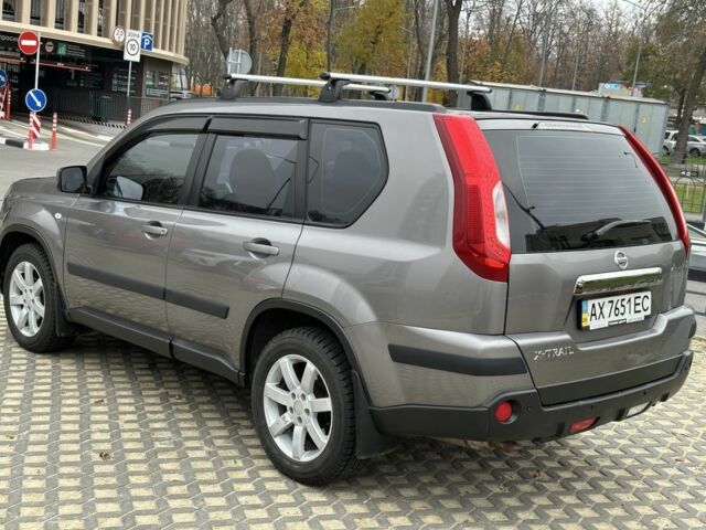 Сірий Ніссан ІксТрейл, об'ємом двигуна 2.5 л та пробігом 79 тис. км за 11500 $, фото 5 на Automoto.ua